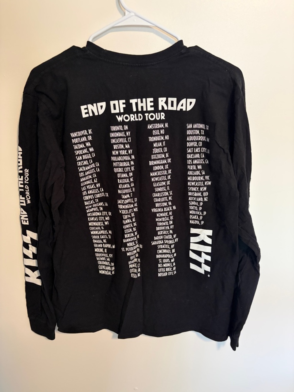KISS Black Long Sleeve 'End of the Road' World Tour Tee - Picture 2 of 3
